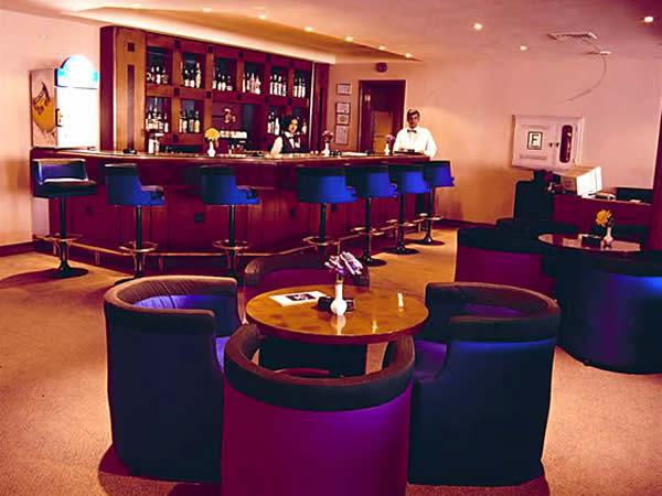 Perissia Hotel & Convention Centre ウルギュップ レストラン 写真