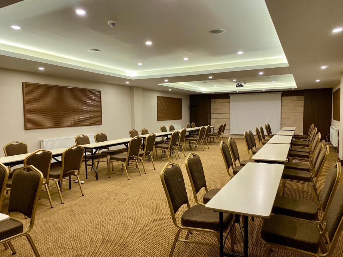 Perissia Hotel & Convention Centre ウルギュップ エクステリア 写真