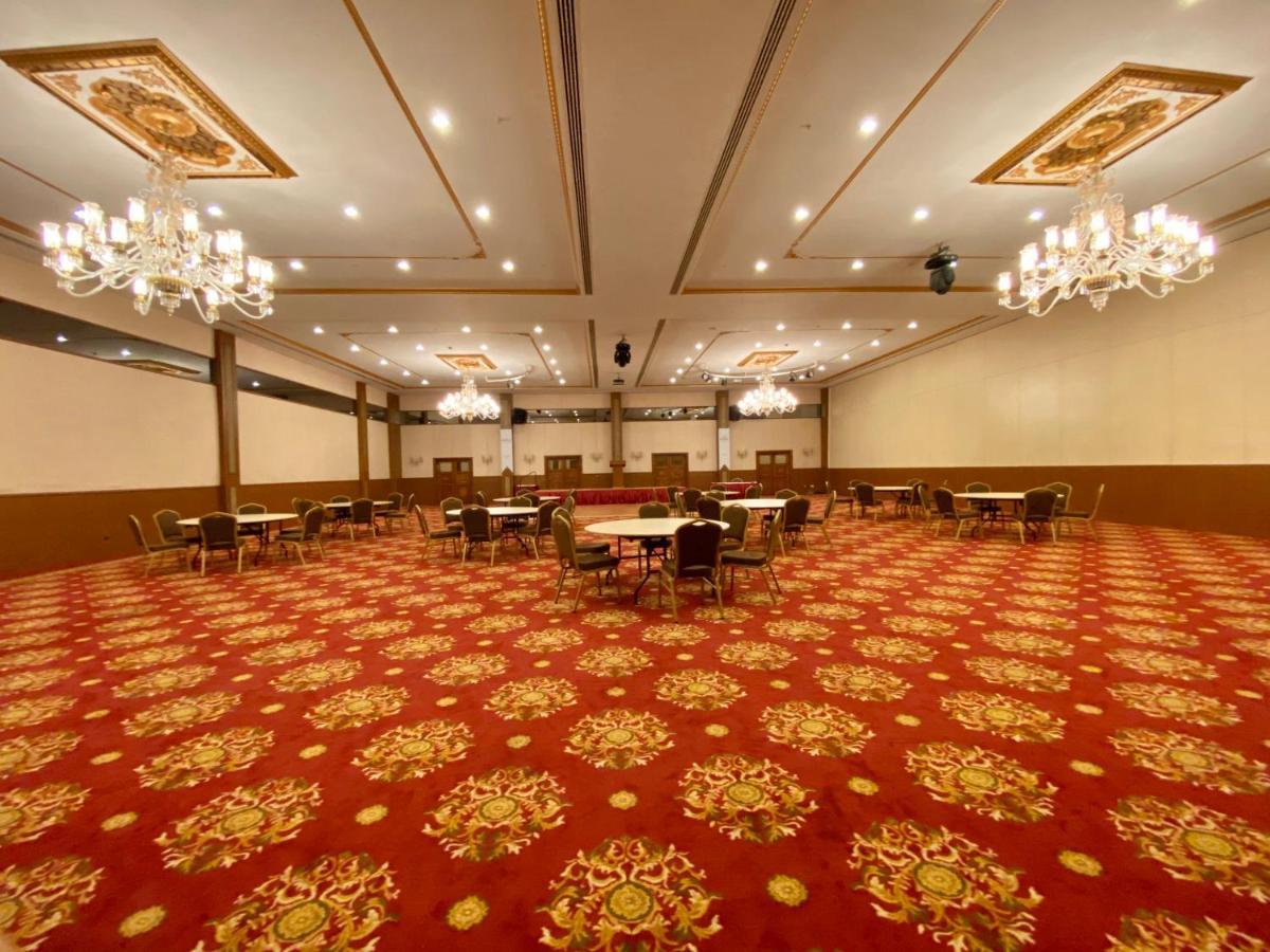Perissia Hotel & Convention Centre ウルギュップ エクステリア 写真