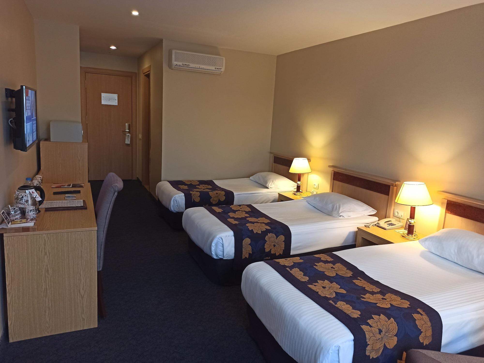 Perissia Hotel & Convention Centre ウルギュップ エクステリア 写真