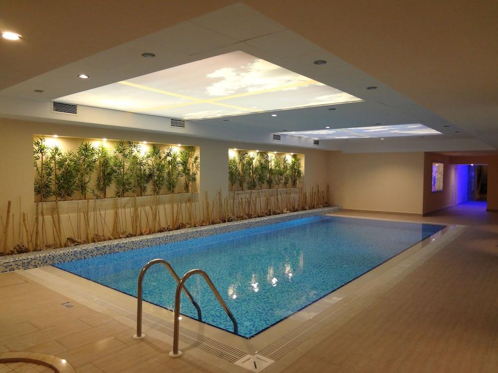 Perissia Hotel & Convention Centre ウルギュップ エクステリア 写真