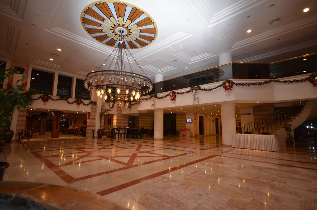 Perissia Hotel & Convention Centre ウルギュップ エクステリア 写真